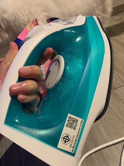 เตารีดไอน้ำ Philips 2,000w(แถมน้ำยารีดผ้าเรียบ2ซอง) รูปที่ 2