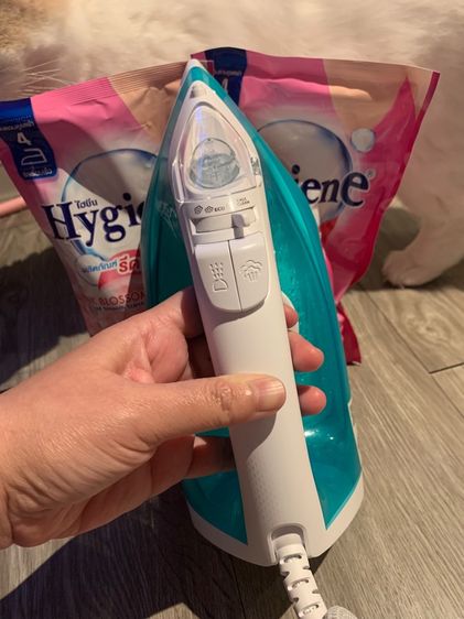 เตารีดไอน้ำ Philips 2,000w(แถมน้ำยารีดผ้าเรียบ2ซอง) รูปที่ 3