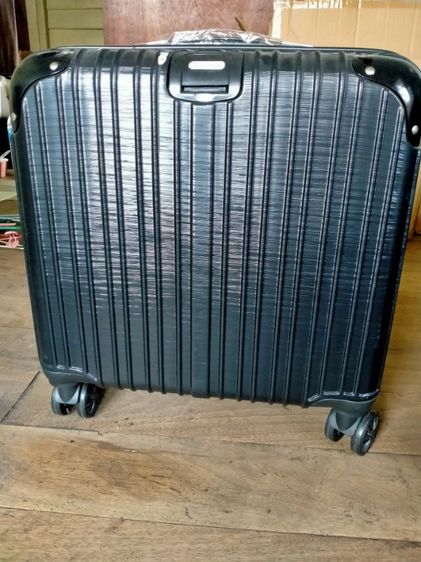 กระเป๋าเดินทางสีดำ รูปที่ 8