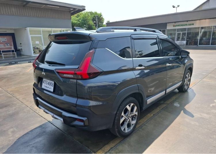 Mitsubishi Xpander 2023 1.5 Cross Sedan เบนซิน ไม่ติดแก๊ส เกียร์อัตโนมัติ เทา รูปที่ 4