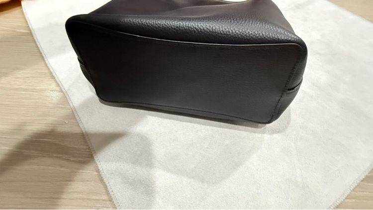 กระเป๋าสะพายข้าง COACH 1011 SMALL TOWN BUCKET BAG (IMLON) รูปที่ 6