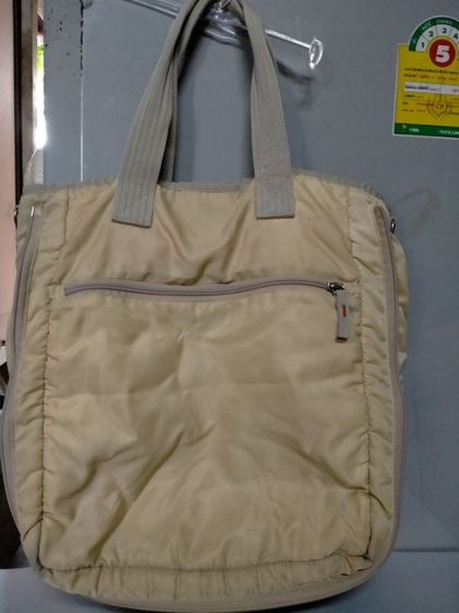 กระเป๋ายูนิโคล่