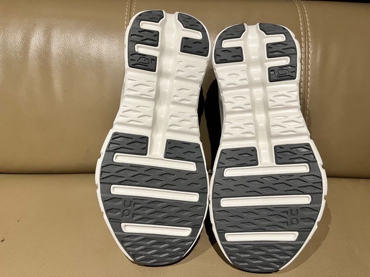 On Cloudtilt Remix Alloy Ivory ไซส์ 24cm (US7) ใหม่มาก แค่ลองในบ้าน หิ้วญี่ปุ่น รูปที่ 7