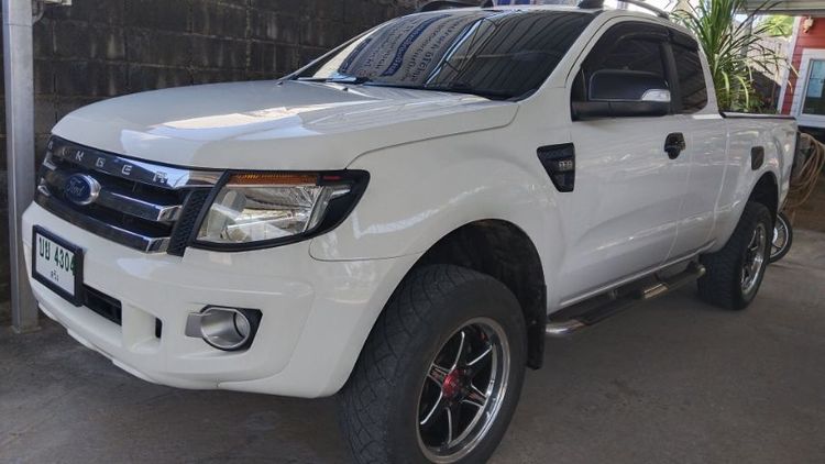 Ford Everest 2014 2.5 XLT Van ดีเซล ไม่ติดแก๊ส เกียร์ธรรมดา ขาว รูปที่ 2