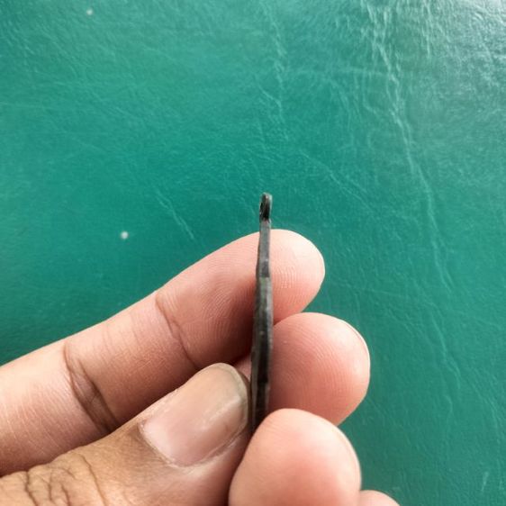 หลวงพ่อคล้ายรุ่นปืนไขว้รุ่นปี 06 รูปที่ 3