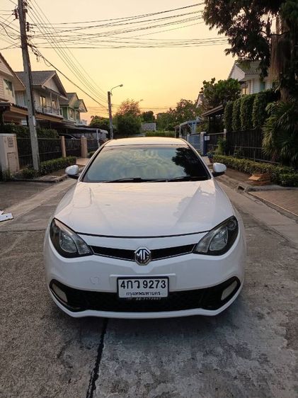 รถ MG MG6 1.8 D สี ขาว