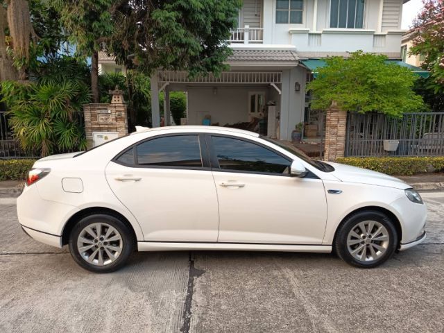 MG MG6 2015 1.8 D Sedan เบนซิน เกียร์อัตโนมัติ ขาว รูปที่ 3
