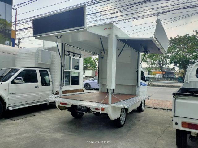 รถ Suzuki Carry 1.5 สี ขาว