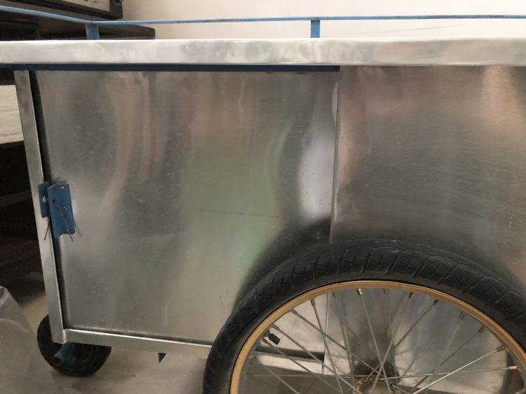 รถเข็นขายก๋วยเตี๋ยว ขายกาแฟ หรืออื่นๆ ของใหม่ ซื้อมาไม่เคยใช้ แถมร่มกับกระติกน้ำใบใหญ่1ใบ รูปที่ 3