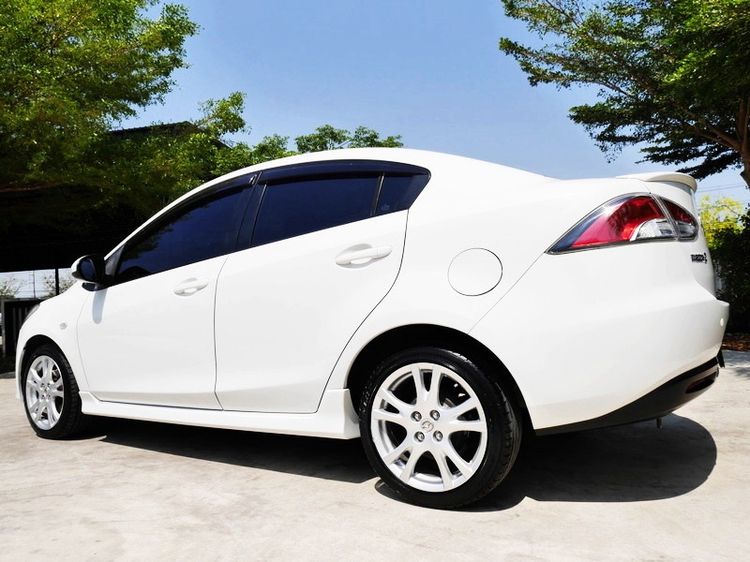Mazda Mazda 2 2012 1.5 Elegance Spirit Sedan เบนซิน ไม่ติดแก๊ส เกียร์อัตโนมัติ ขาว รูปที่ 3