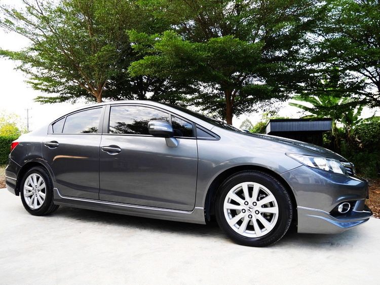 Honda Civic 2012 1.8 E i-VTEC Sedan เบนซิน ไม่ติดแก๊ส เกียร์อัตโนมัติ เทา รูปที่ 2