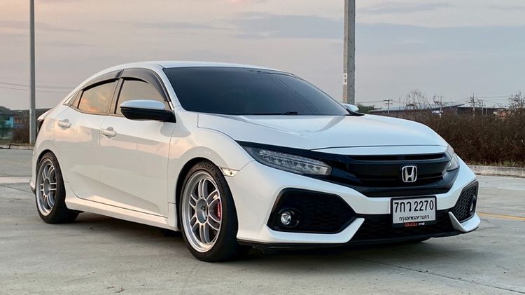 Honda Civic 2018 1.5 Turbo Sedan เบนซิน ไม่ติดแก๊ส เกียร์อัตโนมัติ ขาว