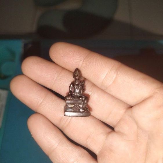 องค์ลอยพระวิษณุกรรม หมู่บ้านครู