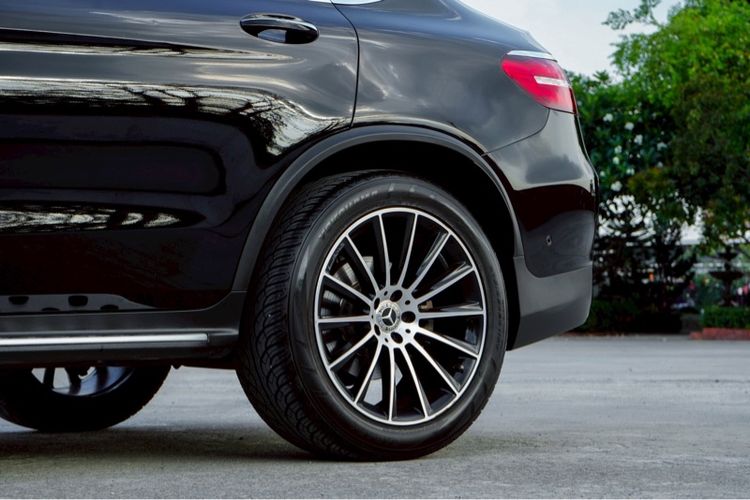 Mercedes-Benz GLC-Class 2019 GLC250d Utility-car ดีเซล ไม่ติดแก๊ส เกียร์อัตโนมัติ ดำ รูปที่ 2