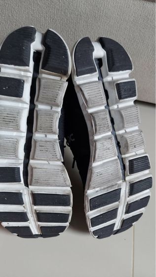 รองเท้าผ้าใบ ออนคลาว ไซด์ 38 รูปที่ 11