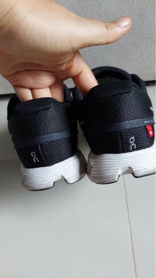 รองเท้าผ้าใบ ออนคลาว ไซด์ 38 รูปที่ 4