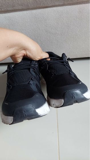 รองเท้าผ้าใบ ออนคลาว ไซด์ 38 รูปที่ 3