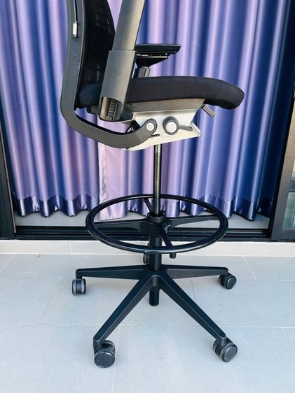 เก้าอี้สตูสูง Steelcase รุ่น Think V2 โมเดอร์นฟอร์ม รูปที่ 11