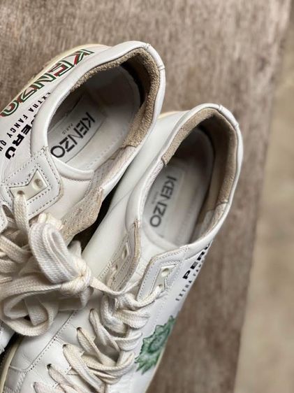 รองเท้า KENZO แท้ 💯 เบอร์ 40 cm 25.5-26.5 cm ใส่ได้ครับ สภาพดีมาก ดีเทลสวย พื้นเต็ม หนังแท้ ตัดเย็บดีมาก ทรงสวย หายากน่าสะลมครับ รูปที่ 4