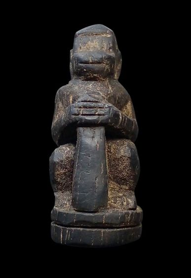 ลิงเนื้อไม้แกะ หลวงพ่อดิ่ง วัดบางวัว 