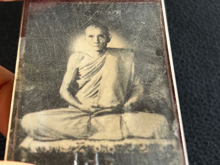 ภาพหลวงพ่อกวยหลังตะวันปั้มตราวัด รูปที่ 18