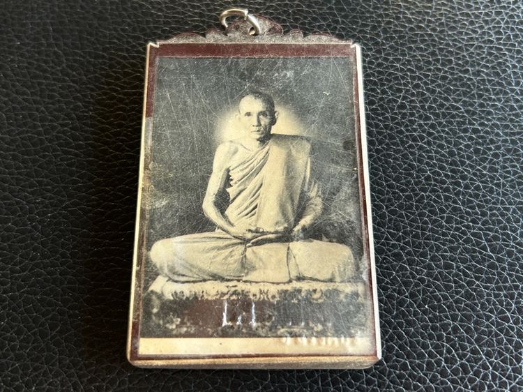 ภาพหลวงพ่อกวยหลังตะวันปั้มตราวัด รูปที่ 11