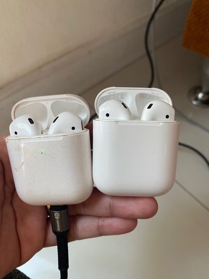 Apple ขาย AirPod 1 และ AirPod 2 ขายเป็นอะไหล่ครับ ทั้งสองเครื่องฟังได้ข้างซ้าย อย่างเดียวครับ