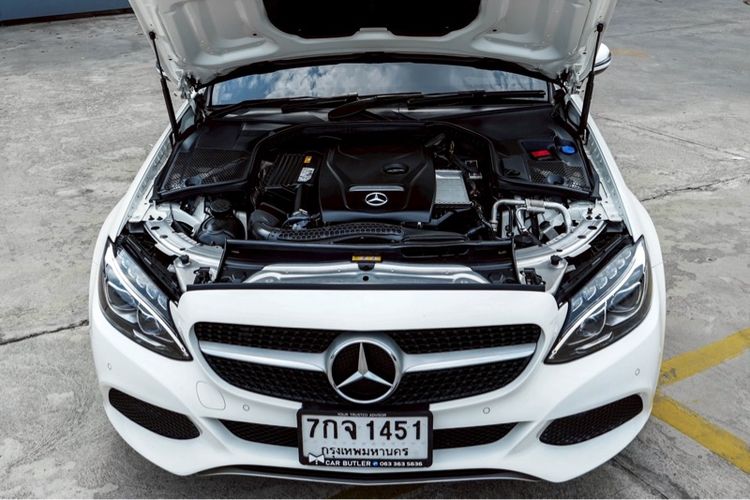 Mercedes-Benz C-Class 2018 C250 CGI Sedan เบนซิน ไม่ติดแก๊ส เกียร์อัตโนมัติ ขาว รูปที่ 2