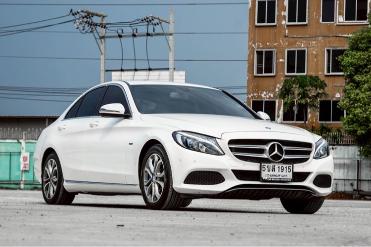 รถ Mercedes-Benz C-Class C350 สี ขาว
