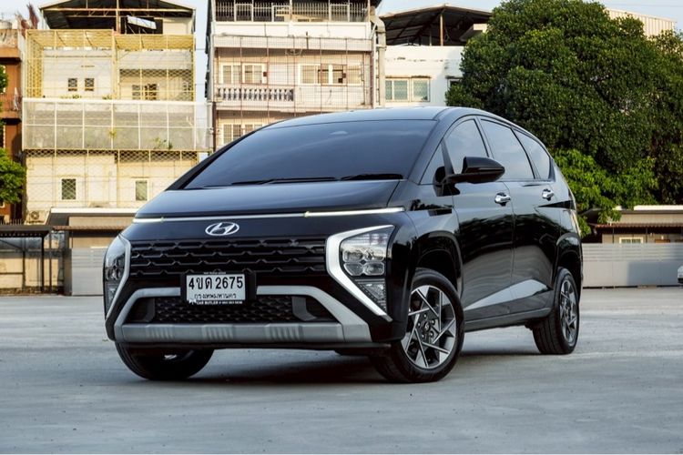 รถ Hyundai Stargazer 1.5 Smart 6 สี ดำ