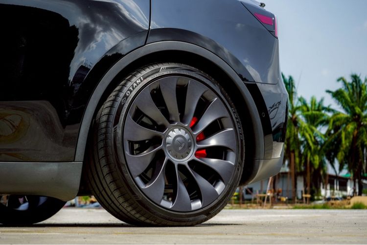 Tesla Model Y 2023 Performance Utility-car ไฟฟ้า ไม่ติดแก๊ส เกียร์อัตโนมัติ ดำ รูปที่ 3