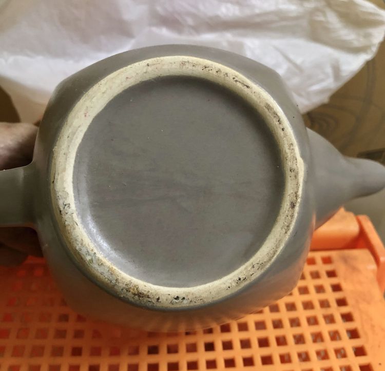 กาน้ำชาเซรามิก สีเทาเข้ม ทรงสวย ของใหม่ สภาพดี ไม่มีแตกร้าว รูปที่ 6