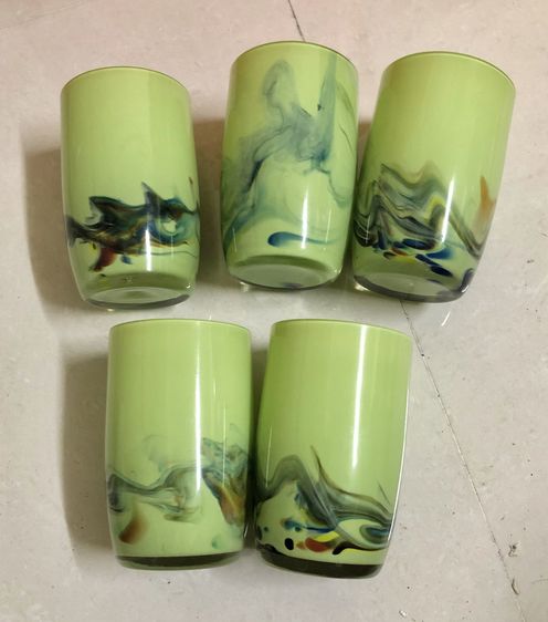ชุดแก้วน้ำ 5 ใบ งานดีไซน์ ซื้อมาจากประเทศฮ่องกง ของใหม่ สภาพดี ไม่มีแตกร้าว