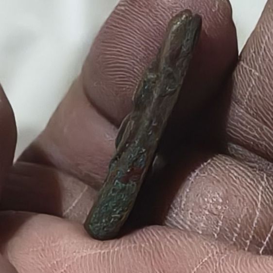 เหรียญหล่อหลวงพ่อเพชรวัดท่าหลวงจังหวัดพิจิตรเนื้อหาจัดจ้าน รูปที่ 5