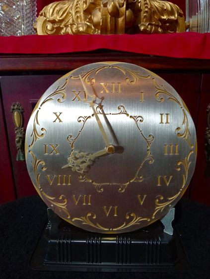 นาฬิกาหลุยส์ลายฉลุ 2 ชั้นเนื้อทองเหลืองแท้สแตนเลส 304 สภาพสุดเยี่ยม