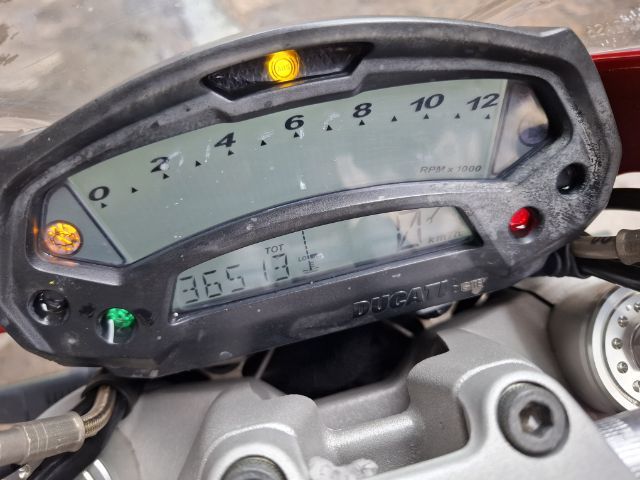 Ducati 795 รูปที่ 6