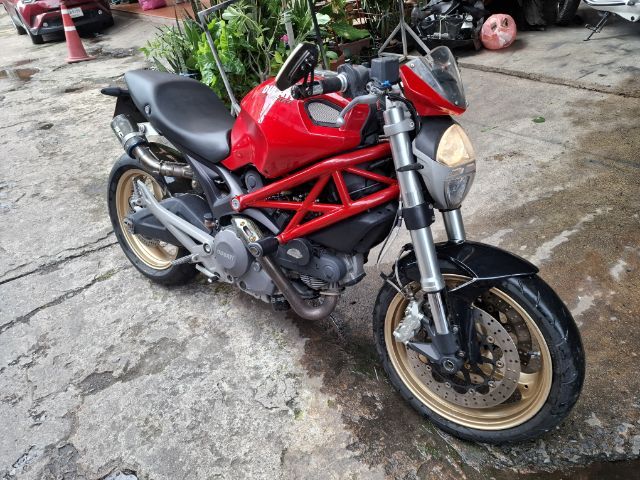 Ducati 795 รูปที่ 2