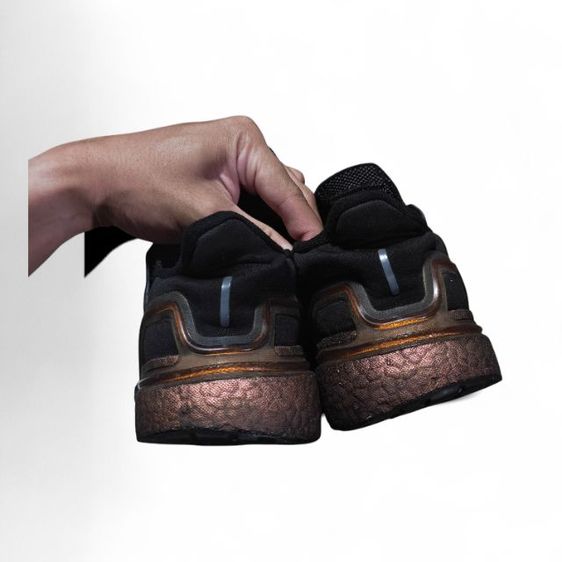 รองเท้ามือสอง รูปที่ 6