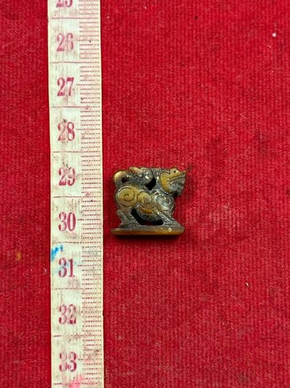 สิงห์สามขวัญหลวงพ่อเดิมวัดหนองโพเครื่องรางแกะแท้ รูปที่ 2