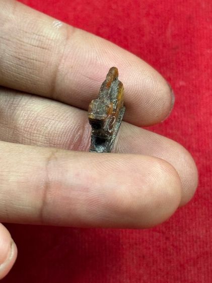 สิงห์สามขวัญหลวงพ่อเดิมวัดหนองโพเครื่องรางแกะแท้ รูปที่ 3