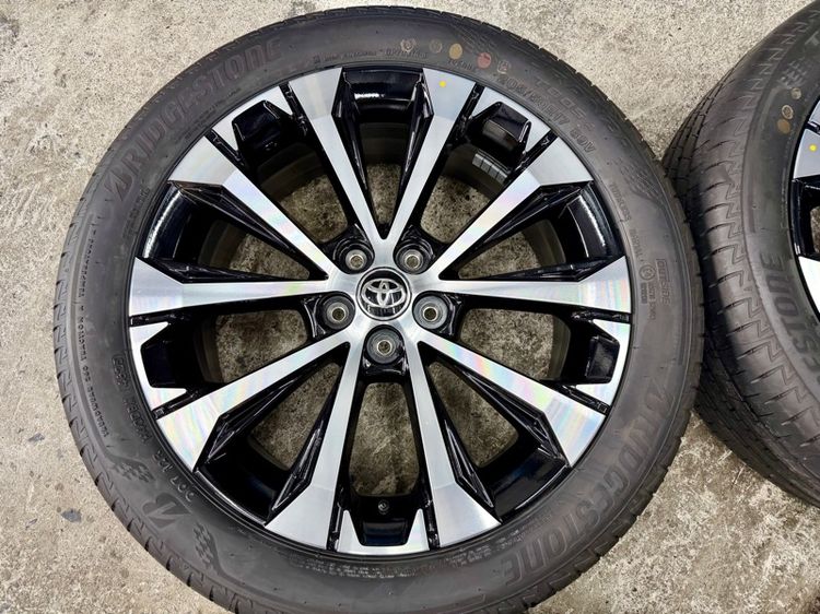 ล้อแม็ก TOYOTA VELOZ ขอบ 17” 5 รู 100 ถอดป้ายแดง ยาง BRIDGESTONE 205-50R17 ปี 25 สีเส้นหน้ายางยังอยู่ครบ รูปที่ 7