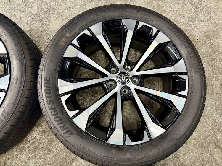 ล้อแม็ก TOYOTA VELOZ ขอบ 17” 5 รู 100 ถอดป้ายแดง ยาง BRIDGESTONE 205-50R17 ปี 25 สีเส้นหน้ายางยังอยู่ครบ รูปที่ 8