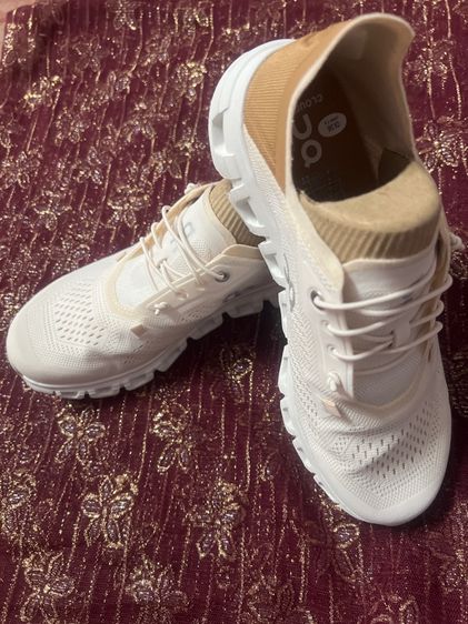 on cloud รูปที่ 4