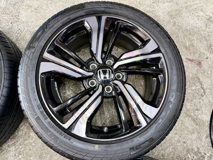 ล้อแม็ก HONDA CIVIC RS ขอบ 17” สีเดิมโรงงานรมดำ ยาง KINTO 215-50R17 ปี 24 ใช้งานน้อยตุ่มยังเห็นจางๆ รูปที่ 7
