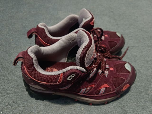 รองเท้า The North Face Size36.5