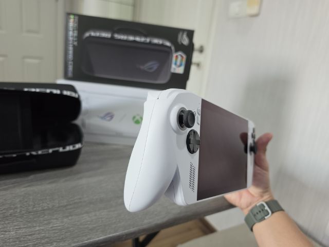 Asus ROG XBOX ALLY (เครื่องขาว) รูปที่ 4
