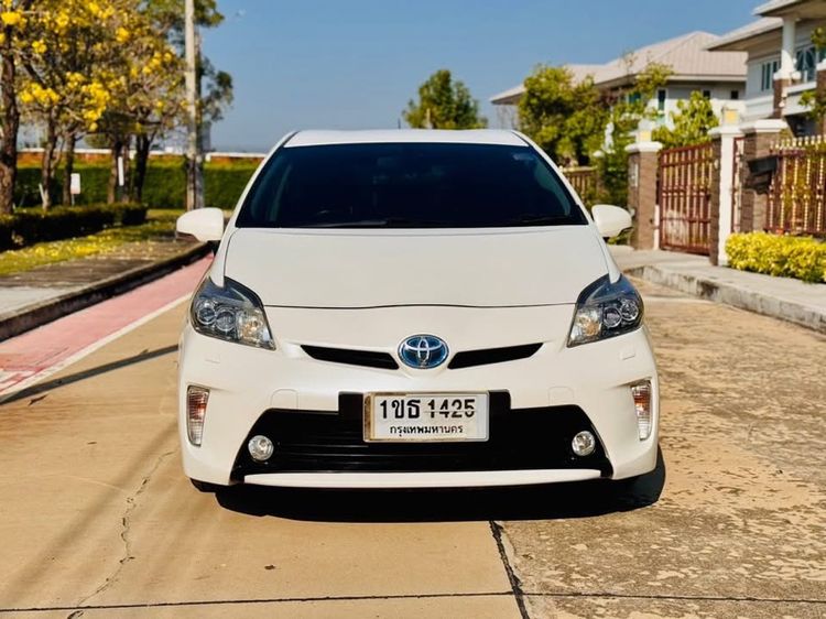Toyota Prius 2013 1.8 Hybrid Top Grade Sedan ไฮบริด ไม่ติดแก๊ส เกียร์อัตโนมัติ ขาว รูปที่ 2