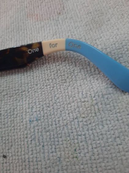 แว่นกันแดด Tom's รูปที่ 12