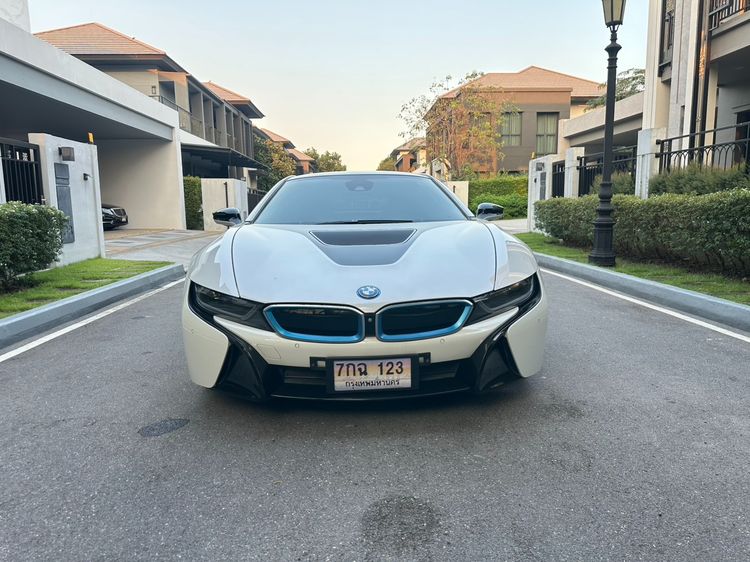 BMW I8 2015 1.5 Hybrid 4WD Sedan ไฮบริด เกียร์อัตโนมัติ ขาว รูปที่ 2