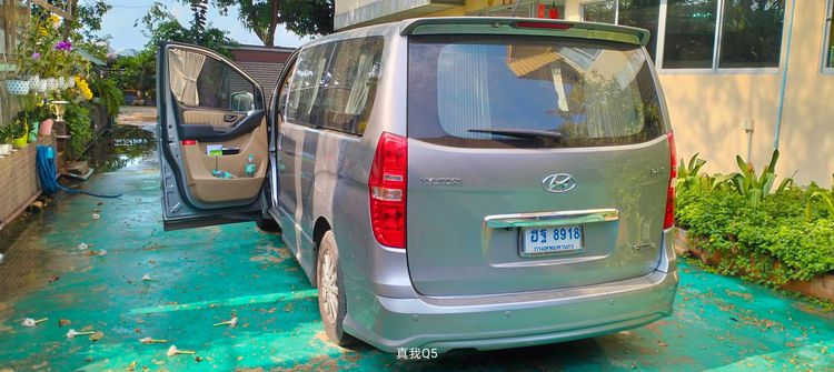 Hyundai H-1  2018 2.5 Deluxe Van ดีเซล ไม่ติดแก๊ส เกียร์อัตโนมัติ เทา รูปที่ 3